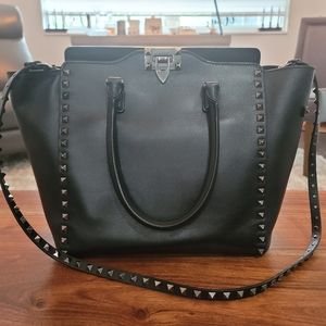 Authentic Valentino Rockstud Noir Tote
